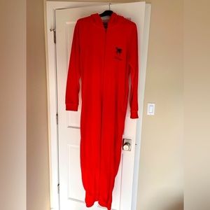 John Craigie red onesie - super soft size L